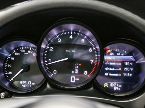 Used 2023 Porsche Macan AWD/4WD image 31