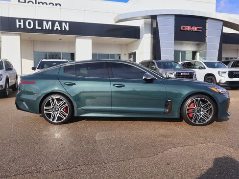 Used 2023 Kia Stinger GT2 image 2