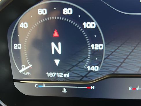 Used 2024 GMC Sierra 1500 Denali Ultimate image 12