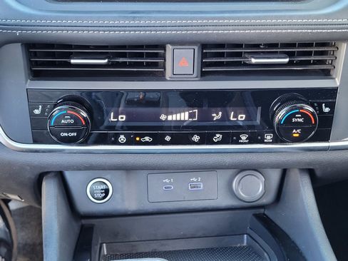 Certified 2023 Nissan Rogue SV w/ SV Premium B Package image 13