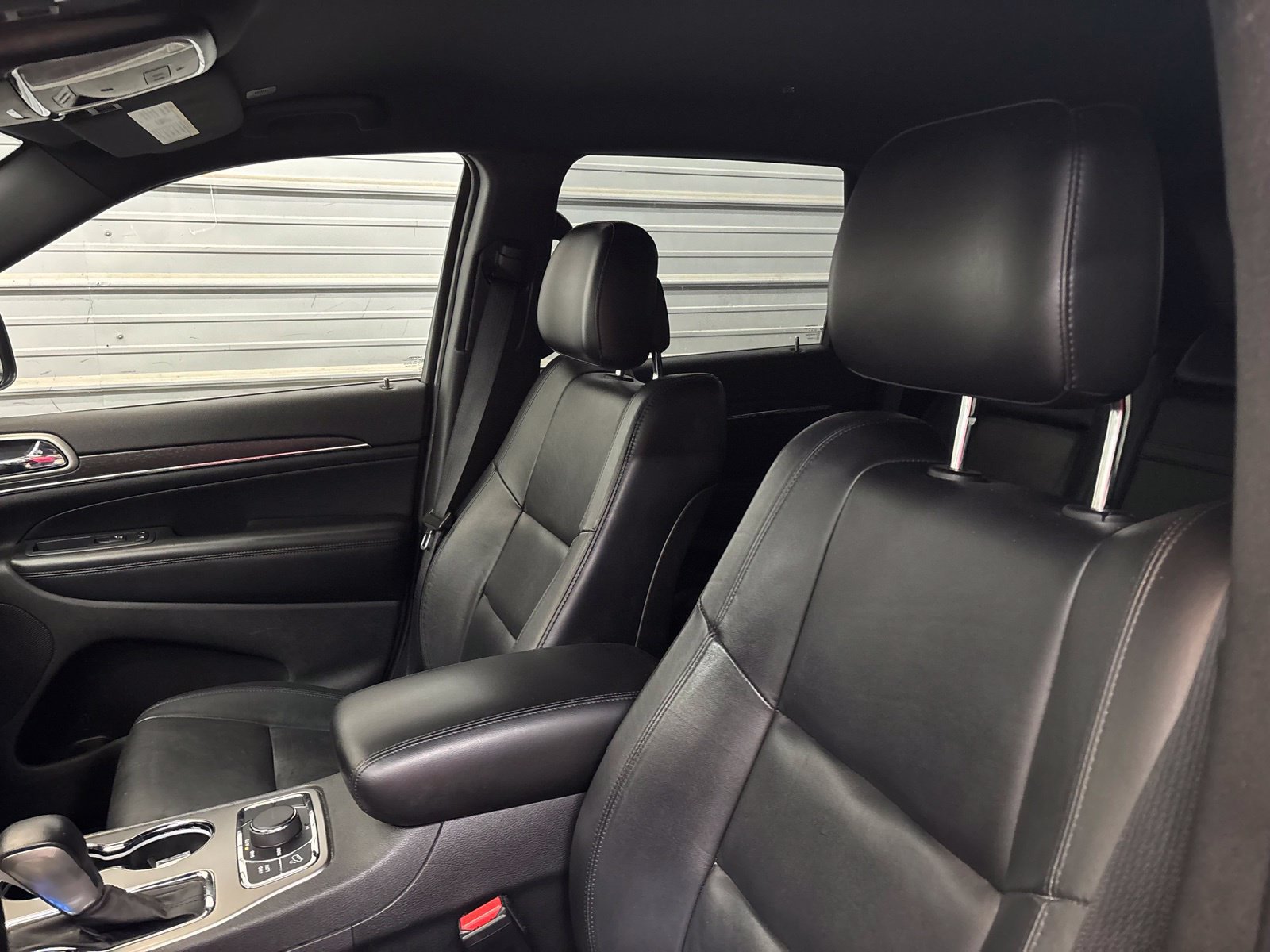 Used 2018 Jeep Grand Cherokee Limited AWD/4WD image 13