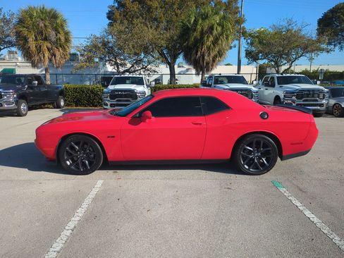 Used 2023 Dodge Challenger R/T w/ Blacktop Package image 9