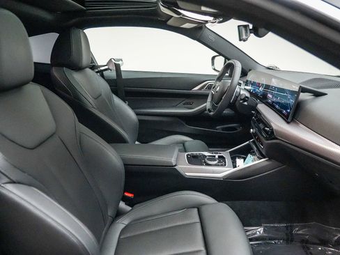 Certified 2025 BMW 430i Coupe w/ Convenience Package RWD image 17
