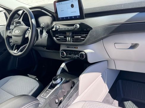 Certified 2023 Ford Escape Active image 18