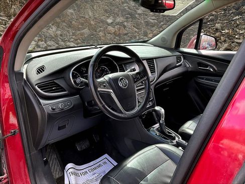 Used 2018 Buick Encore Essence image 11