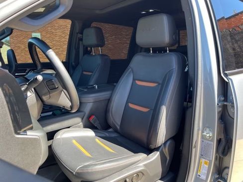 Used 2025 GMC Sierra 2500 AT4 w/ AT4 Premium Plus Package AWD/4WD image 18