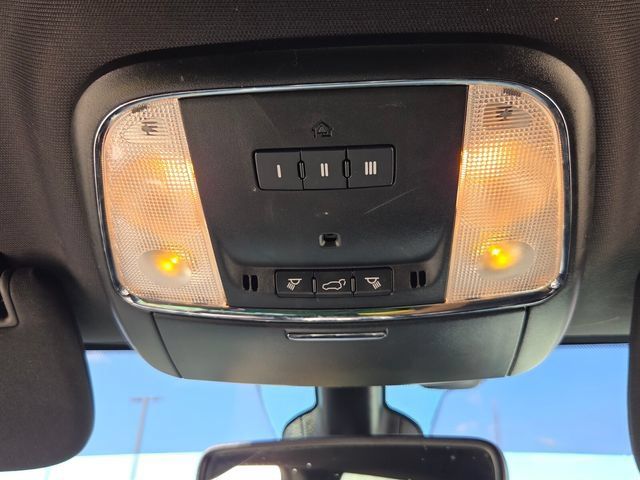 Used 2022 Jeep Grand Cherokee Laredo E w/ Security & Convenience Group RWD image 30