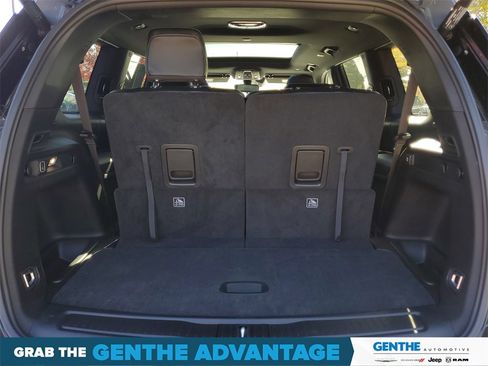 Certified 2024 Jeep Grand Cherokee L Limited image 33