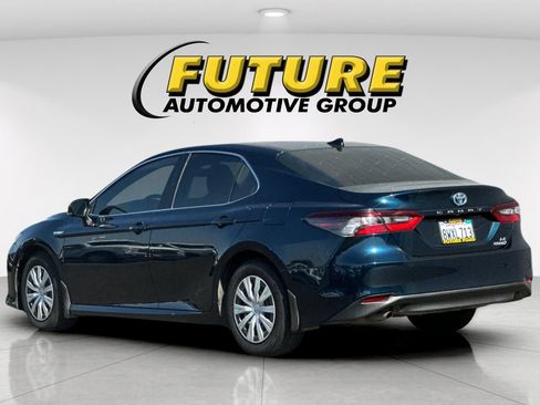 Used 2021 Toyota Camry LE w/ Cold Weather Package FWD image 5