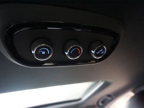 Used 2021 Dodge Durango R/T w/ Technology Group image 18