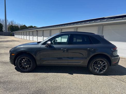Certified 2026 Porsche Macan Turbo AWD/4WD image 3