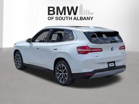 New 2026 BMW X3 xDrive30 w/ Premium Package AWD/4WD image 4