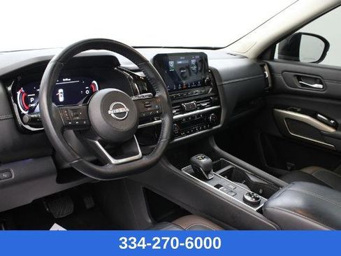 Certified 2023 Nissan Pathfinder Platinum w/ Cargo Package image 16