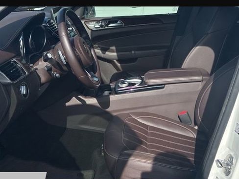 Used 2019 Mercedes-Benz GLS 450 4MATIC image 11