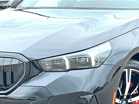 New 2027 BMW 530i w/ M Sport Package RWD image 4
