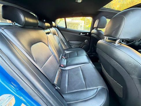 Used 2020 Kia Stinger GT-Line w/ Sun & Sound Package RWD image 27