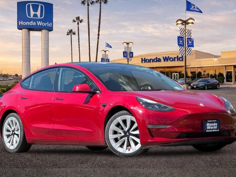 Used 2022 Tesla Model 3 Long Range AWD/4WD image 2