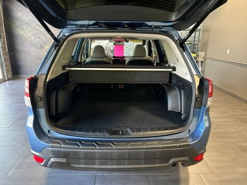 Used 2021 Subaru Forester Premium AWD/4WD image 34