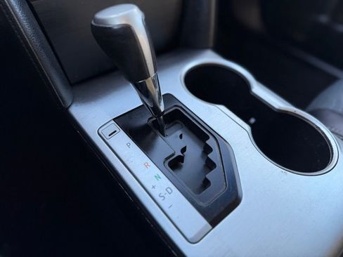 Used 2013 Toyota Camry SE image 24