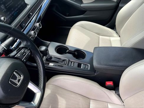 Used 2024 Honda Civic Touring image 14