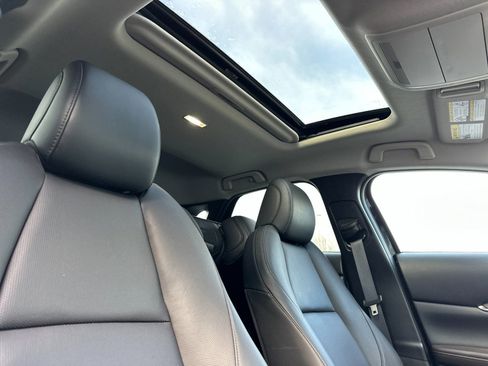 Certified 2025 MAZDA CX-30 AWD 2.5 S w/ Premium Package image 16