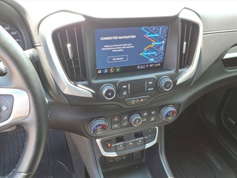 Used 2023 GMC Terrain SLT w/ Infotainment Package II AWD/4WD image 28