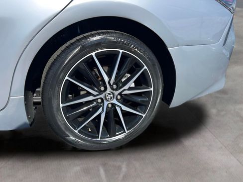 Used 2023 Toyota Camry SE image 6