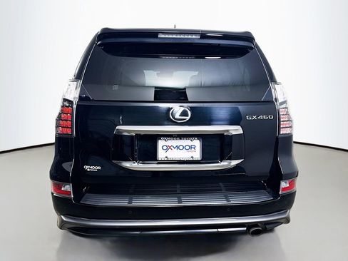 Used 2023 Lexus GX 460 Premium w/ Accessory Package AWD/4WD image 6