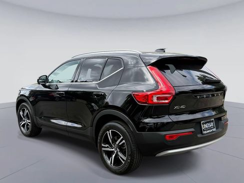 Used 2023 Volvo XC40 B5 Plus w/ Climate Package AWD/4WD image 12