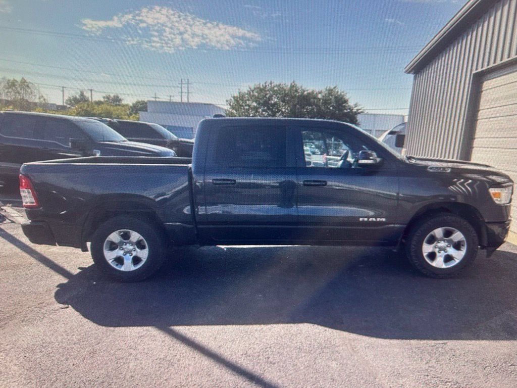 Used 2019 RAM 1500 Big Horn AWD/4WD image 3