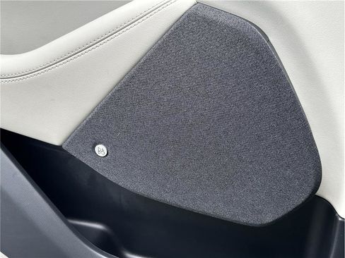 Used 2022 Ford Mustang Mach-E Premium w/ Ice White Appearance Package AWD/4WD image 27