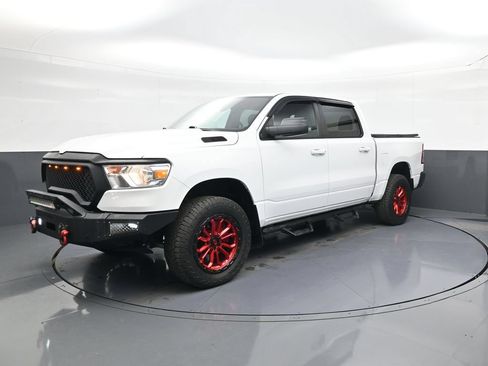 Used 2022 RAM 1500 Big Horn AWD/4WD image 2