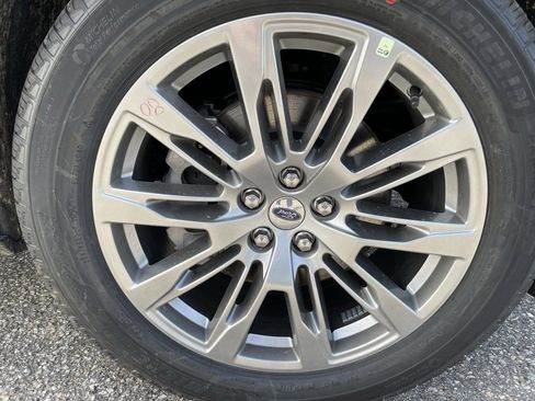 New 2026 Ford Explorer Active w/ Active Comfort Package image 6