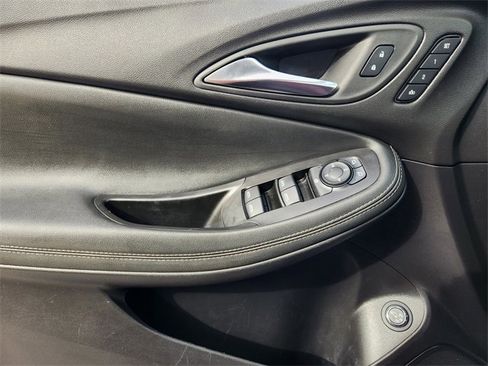 Used 2023 Buick Encore GX Essence w/ Experience Buick Package image 23