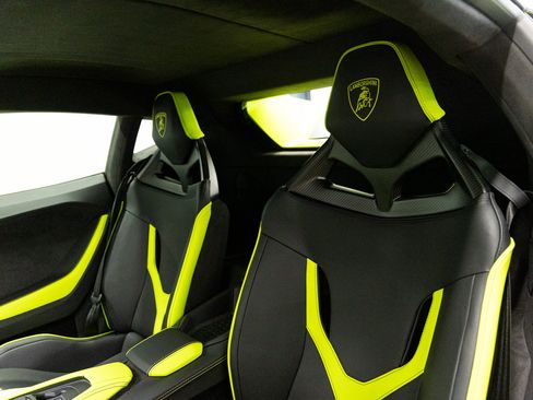 Used 2026 Lamborghini Temerario AWD/4WD image 29
