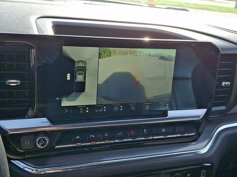 Used 2023 Chevrolet Silverado 1500 High Country image 18