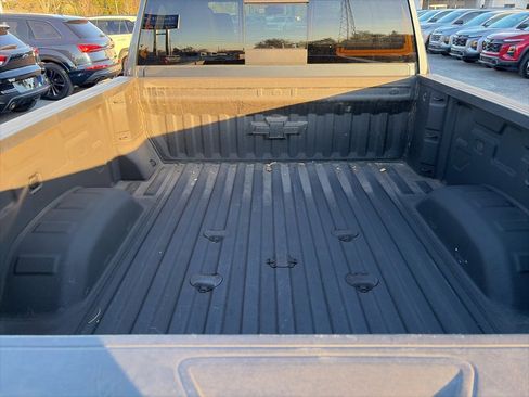 Used 2020 Chevrolet Silverado 2500 LT w/ Convenience Package image 8