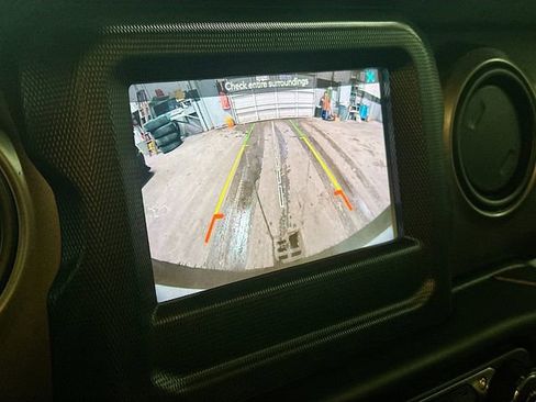 Used 2019 Jeep Wrangler Unlimited Sport S image 14