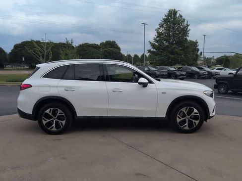 Used 2025 Mercedes-Benz GLC 350e 4MATIC image 7