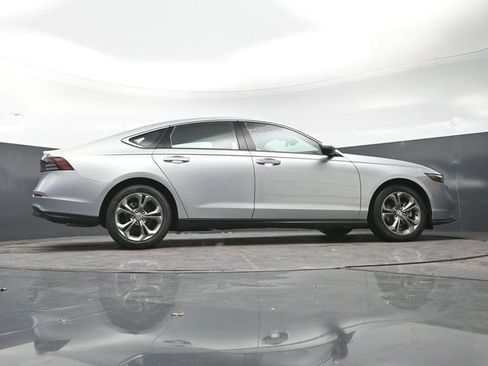 Used 2024 Honda Accord EX image 26