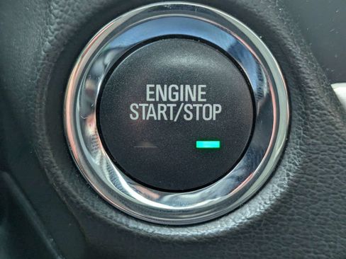 Used 2019 GMC Yukon Denali RWD image 36