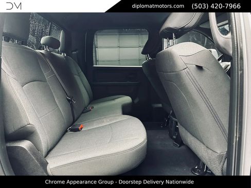 Used 2024 RAM 3500 Tradesman w/ Chrome Appearance Group AWD/4WD image 21