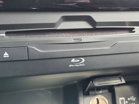Used 2019 Honda Pilot Elite image 18