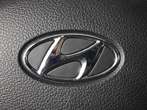 Used 2023 Hyundai Santa Fe SE w/ Cargo Package AWD/4WD image 35
