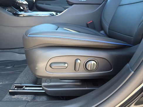 New 2026 Buick Envista Sport Touring w/ Convenience I Package FWD image 30
