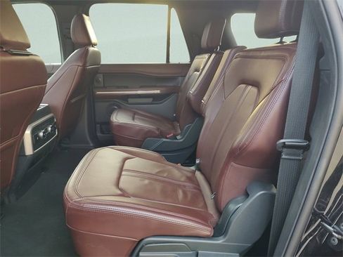 Used 2024 Ford Expedition Max Limited image 32