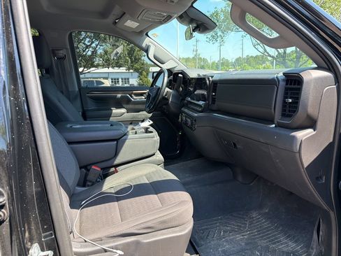 Used 2023 Chevrolet Silverado 1500 LT Trail Boss AWD/4WD image 17