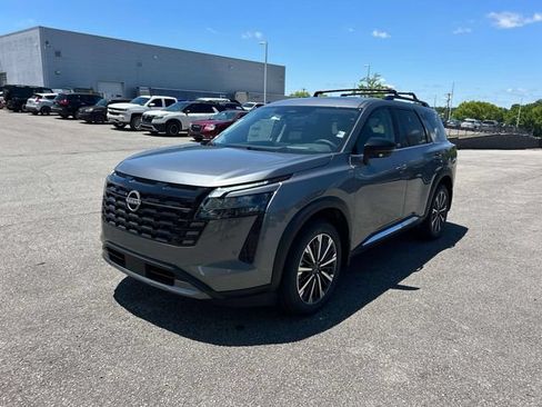 New 2026 Nissan Pathfinder Platinum AWD/4WD image 7