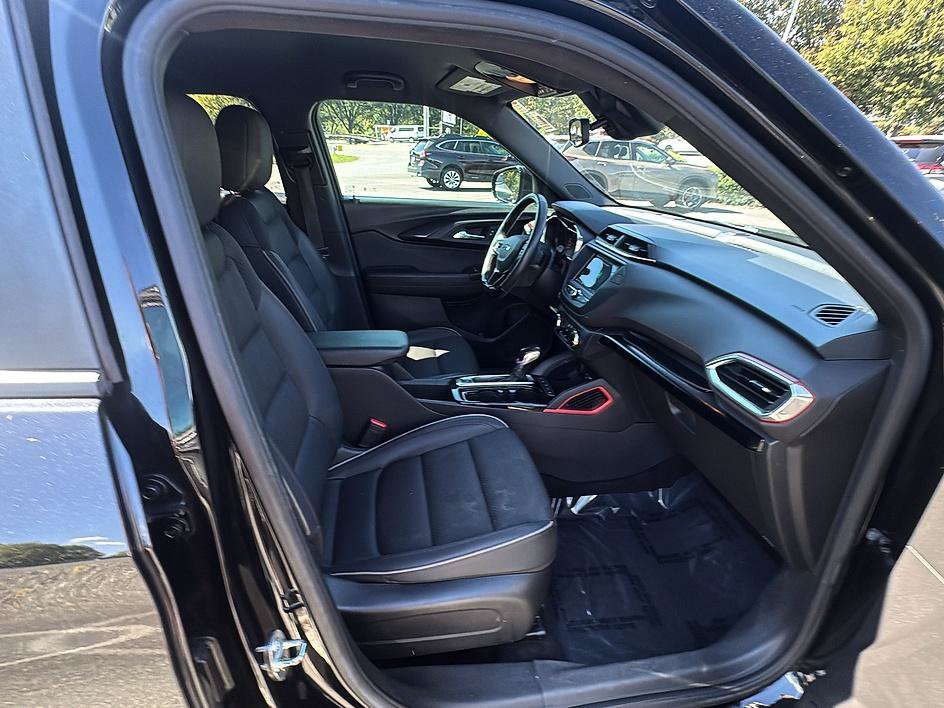 Used 2022 Chevrolet TrailBlazer RS FWD image 32
