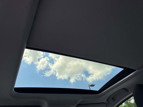 New 2025 Nissan Kicks SV w/ SV Premium Package image 20